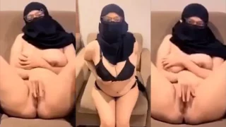 Bokep Indo Lisaaa Queen Hijab Toge Viral 03
